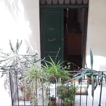 Apartment Bertani 8 *